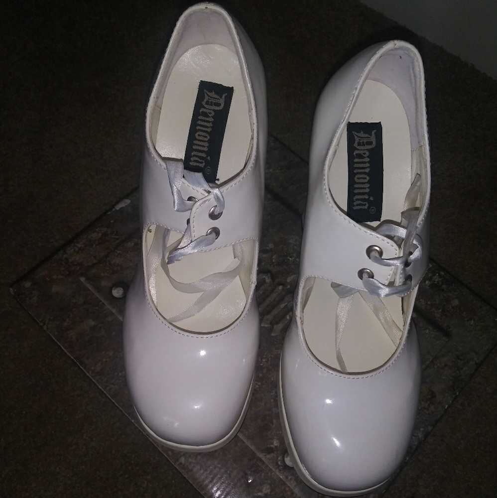 Demonia White Mary Janes Bran New with Tags - Picture 3 of 5